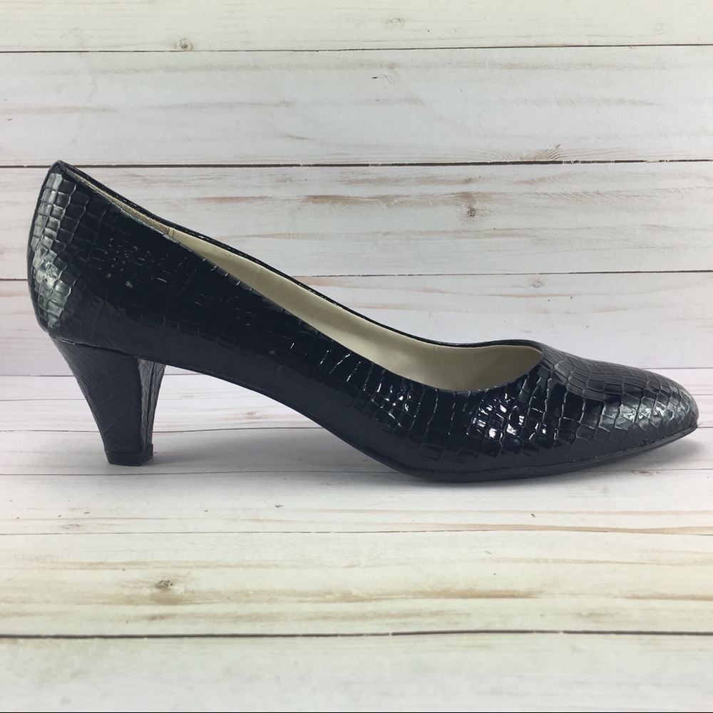 ❤️Cabrizi Black heels size 9M - Picture 2 of 8